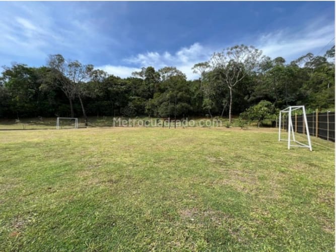 Lote en venta en Pance, Cali, 1241 m² · foto 3 de 4
