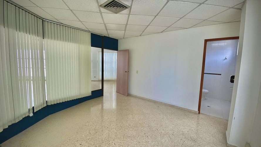 Local en venta en San Francisco, Bucaramanga, 239 m² · foto 11 de 19