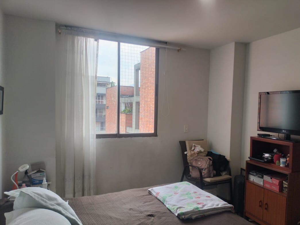 Apartamento en venta en Portal Norte, Envigado · foto 4 de 16