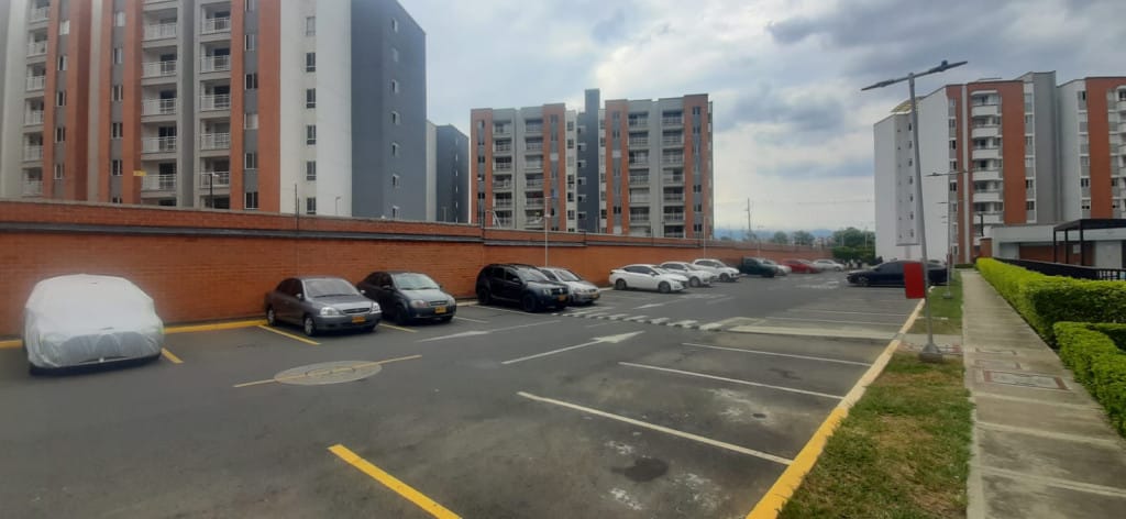 Apartamento de 2 alcobas en venta en Bochalema, Cali, 62 m² · foto 3 de 24