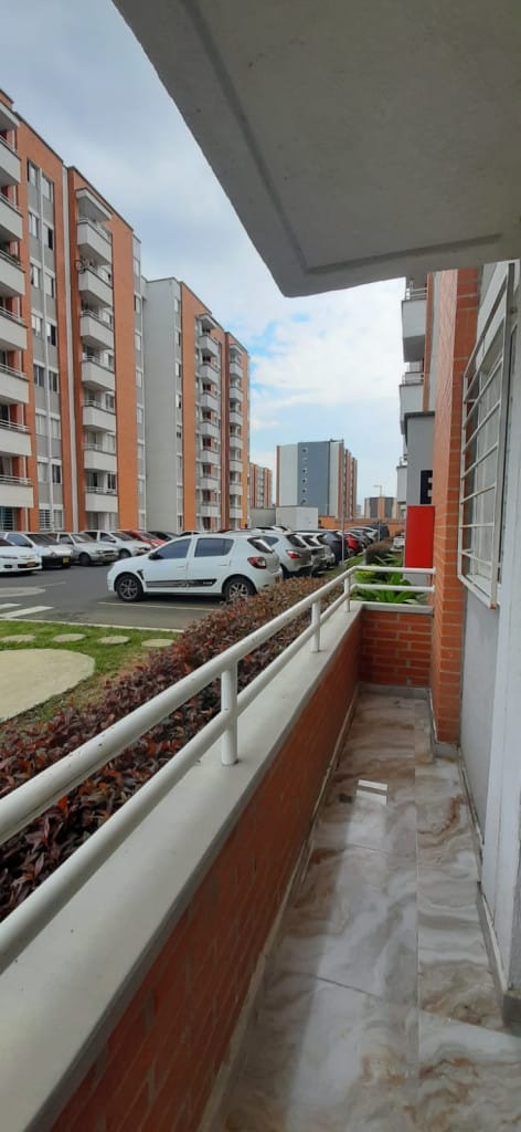 Apartamento de 2 alcobas en venta en Bochalema, Cali, 62 m² · foto 12 de 24