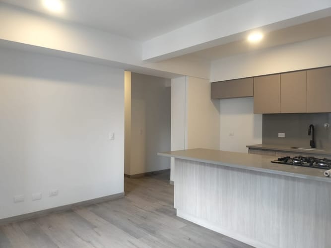 Apartamento de 3 alcobas en arriendo en El Poblado, Medellín, 72 m² · foto 6 de 15