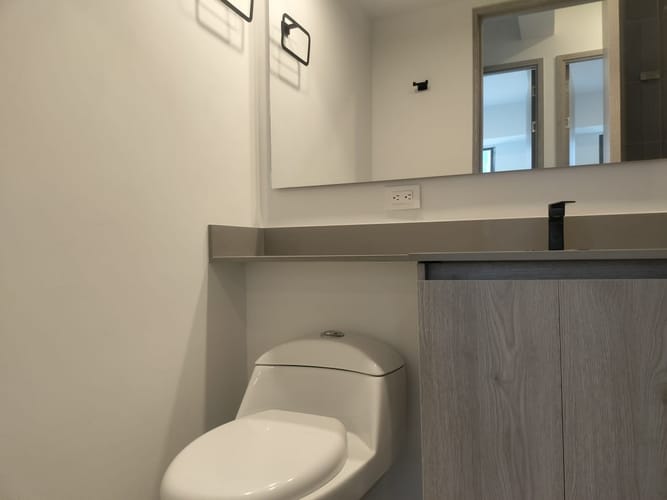 Apartamento de 3 alcobas en arriendo en El Poblado, Medellín, 72 m² · foto 14 de 15