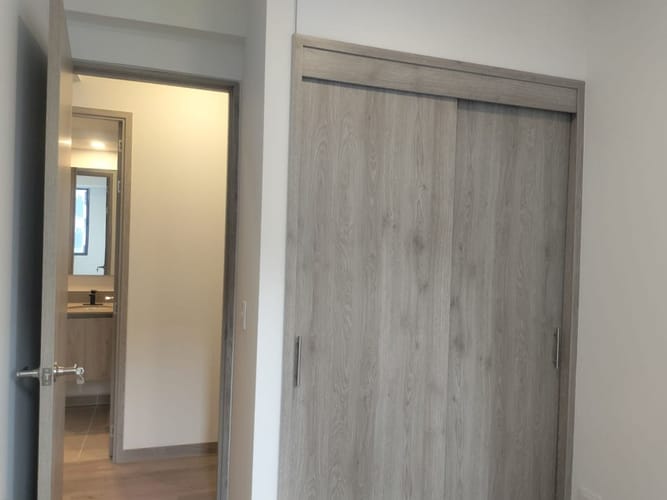 Apartamento de 3 alcobas en arriendo en El Poblado, Medellín, 72 m² · foto 8 de 15