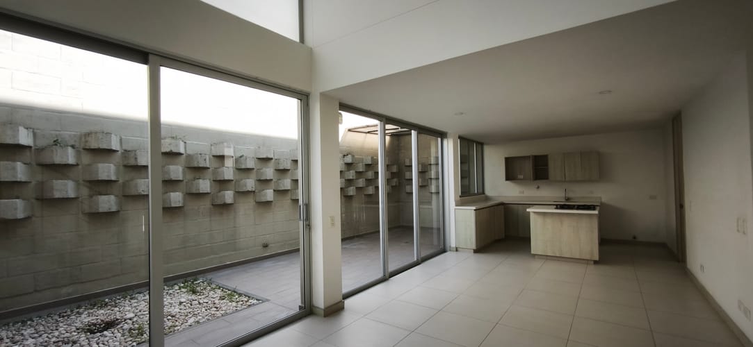 Casa de 3 alcobas en venta en Rionegro, 160 m² · foto 3 de 15