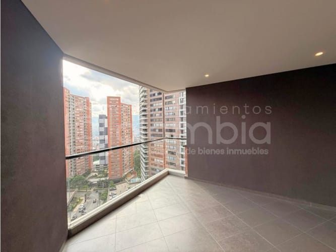 Apartamento de 2 alcobas en arriendo en Altos Del Poblado, Envigado, 85 m² · foto 9 de 19