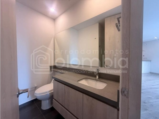 Apartamento de 2 alcobas en arriendo en Altos Del Poblado, Envigado, 85 m² · foto 13 de 19