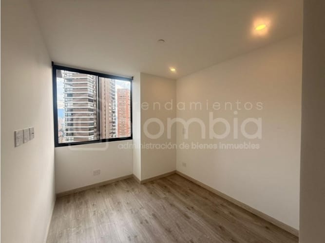 Apartamento de 2 alcobas en arriendo en Altos Del Poblado, Envigado, 85 m² · foto 15 de 19
