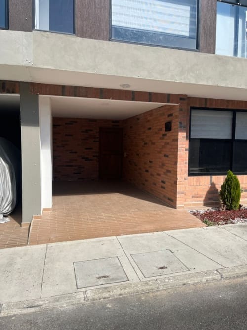 Casa de 3 alcobas en venta en La Ceja, 130 m² · foto 2 de 20