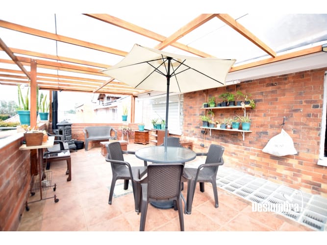 Casa de 4 alcobas en venta en San Jose De Bavaria, Bogotá, 252 m² · foto 6 de 13