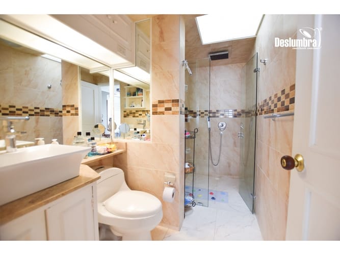 Casa de 4 alcobas en venta en San Jose De Bavaria, Bogotá, 252 m² · foto 12 de 13