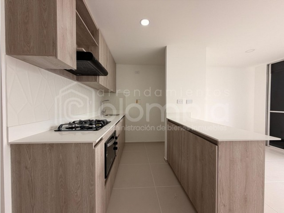 Apartamento en venta en Zona Industrial No. 1, Itagüí · foto 2 de 14