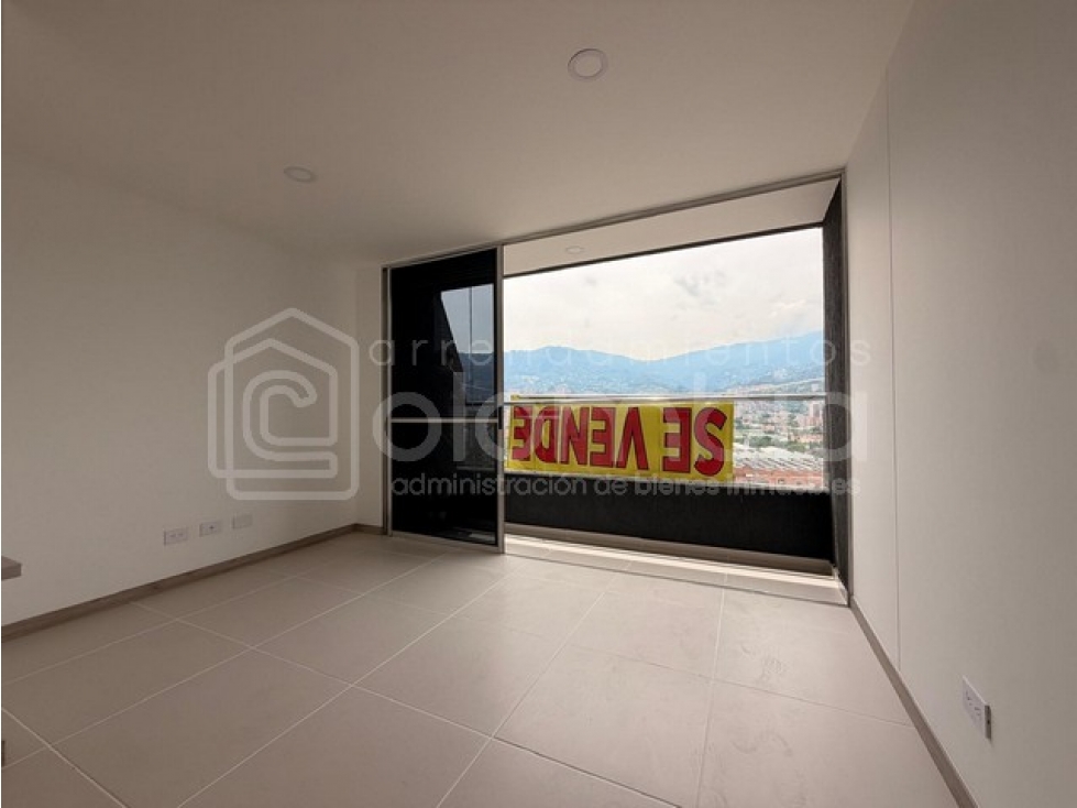 Apartamento en venta en Zona Industrial No. 1, Itagüí · foto 4 de 14