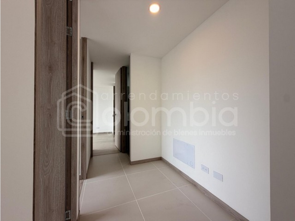 Apartamento en venta en Zona Industrial No. 1, Itagüí · foto 7 de 14