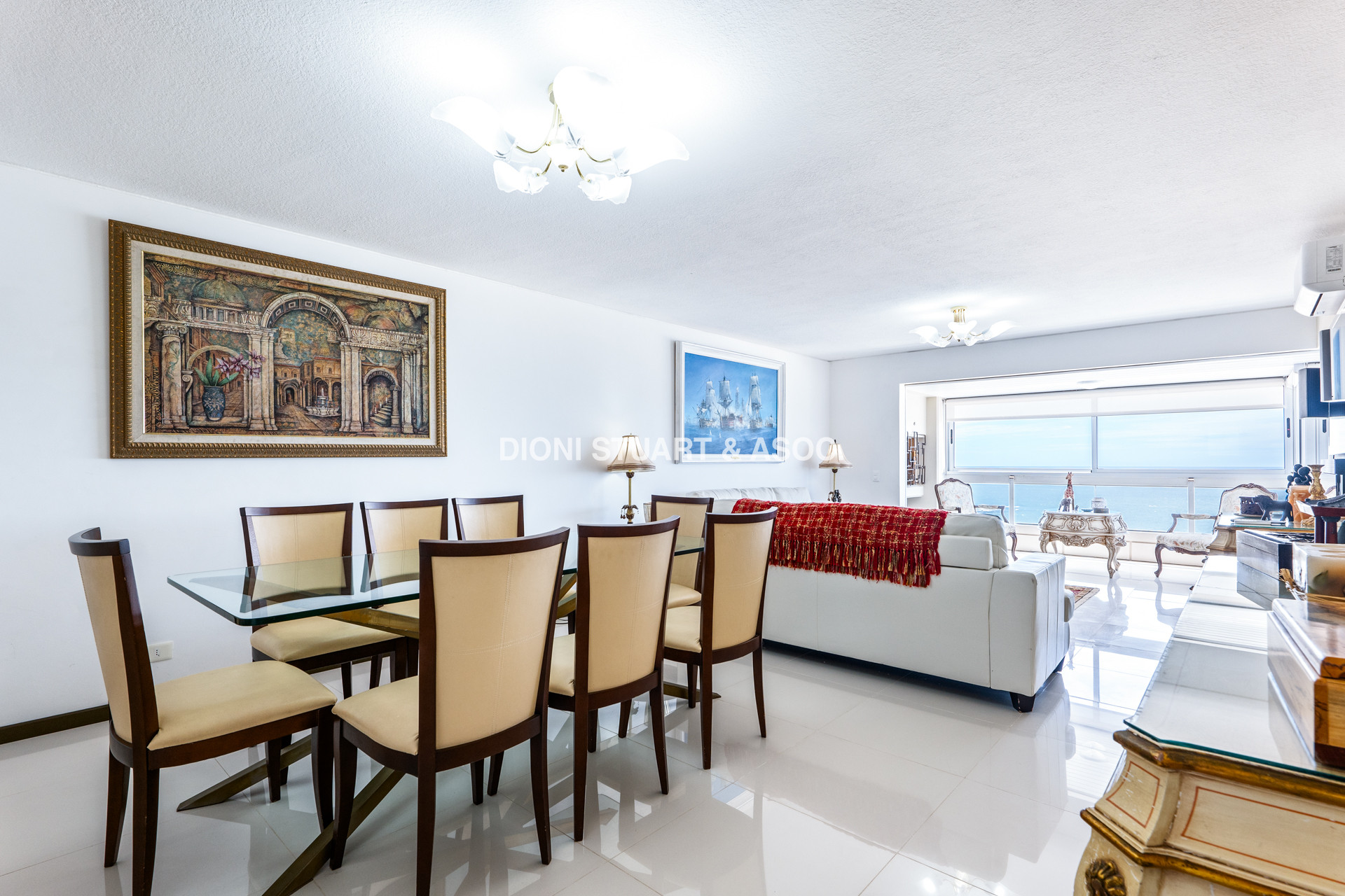 ALQUILER ANUAL APARTAMENTO DE 3 DORMITORIOS Y DEPENDENCIA - PUNTA DEL ESTE - PLAYA MANSA · Foto 2