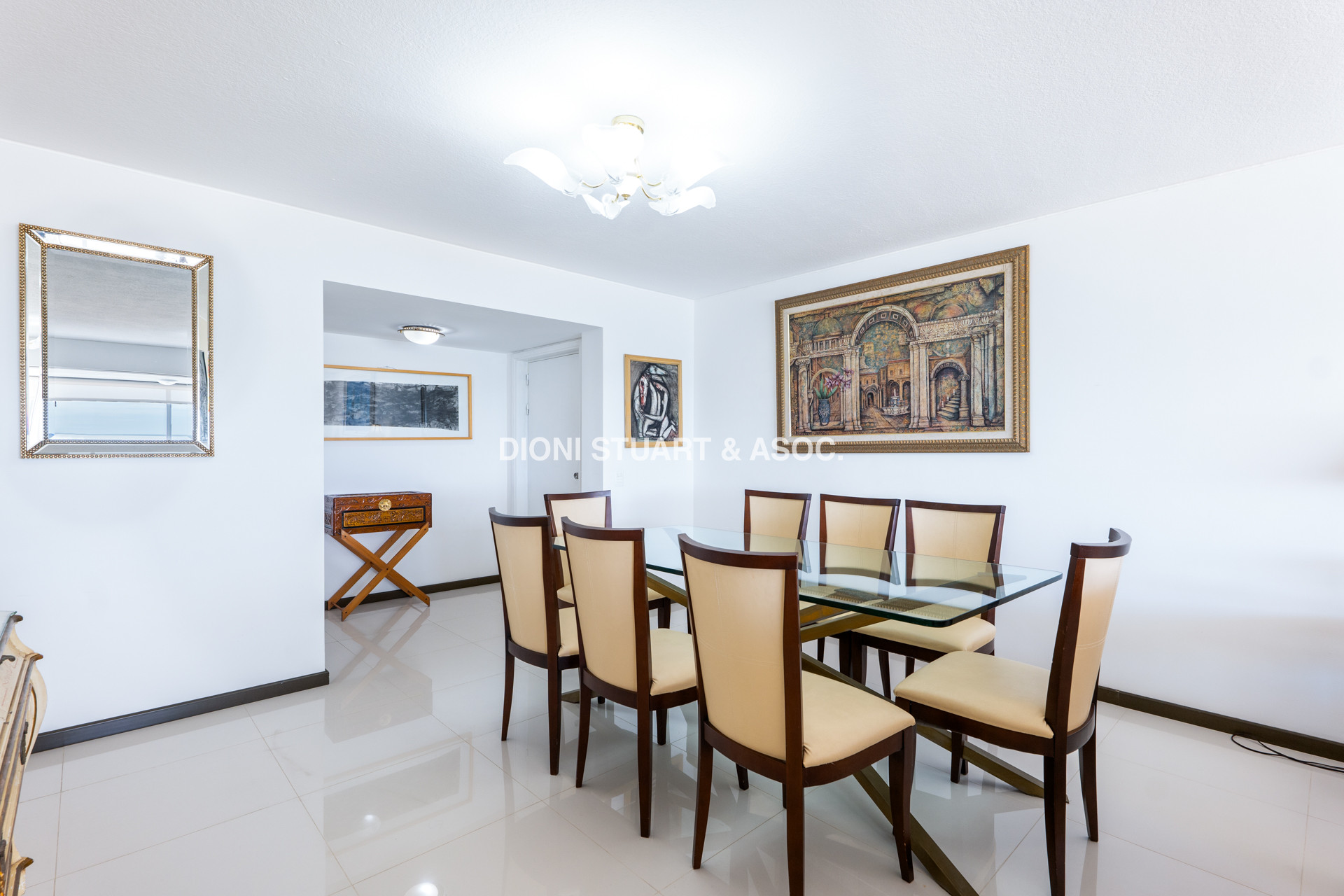 ALQUILER ANUAL APARTAMENTO DE 3 DORMITORIOS Y DEPENDENCIA - PUNTA DEL ESTE - PLAYA MANSA · Foto 4