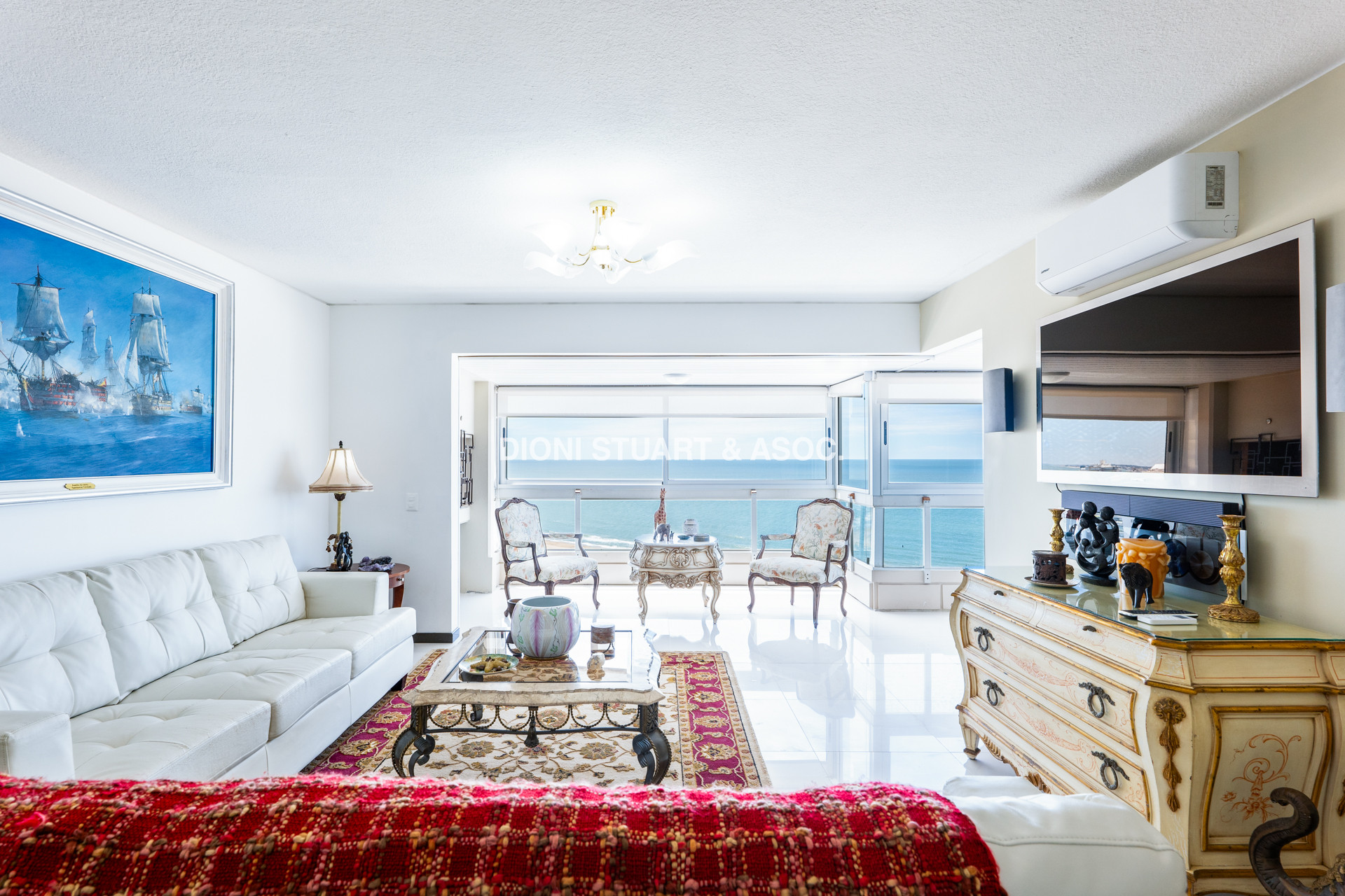 ALQUILER ANUAL APARTAMENTO DE 3 DORMITORIOS Y DEPENDENCIA - PUNTA DEL ESTE - PLAYA MANSA · Foto 6