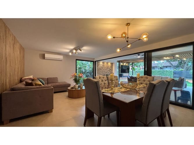 Casa de 4 alcobas en venta en Pance, Cali, 355 m² · foto 3 de 19