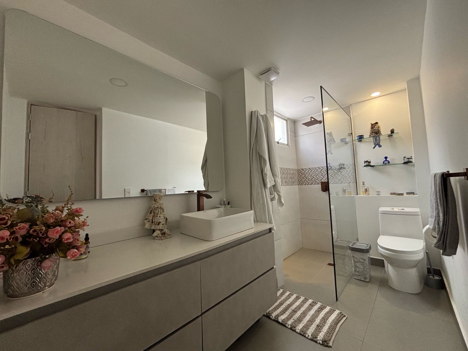 Apartamento en venta en Santa Barbara, Bogotá · foto 3 de 15
