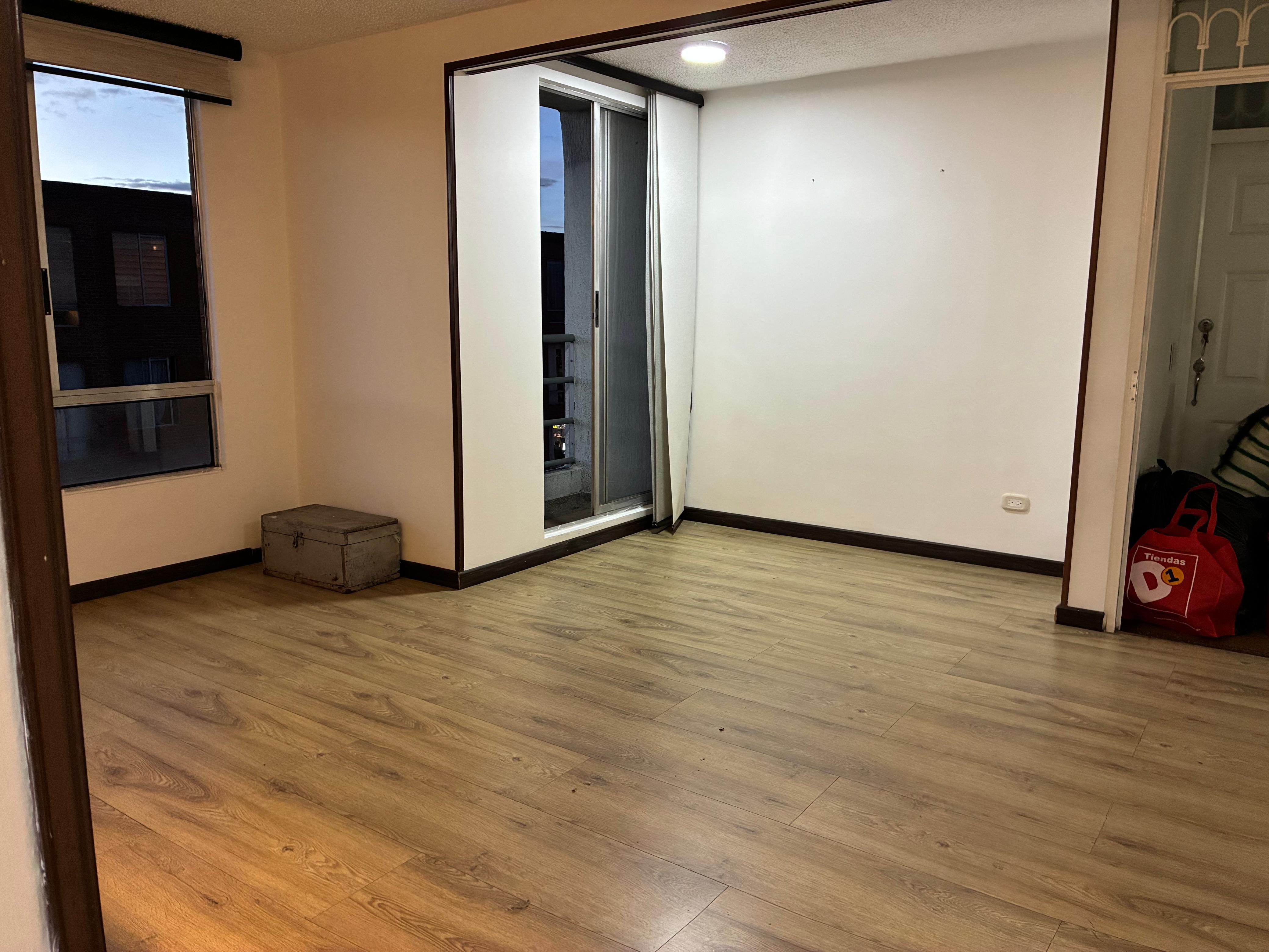 Apartamento en venta en Engativá, Bogotá · foto 2 de 14