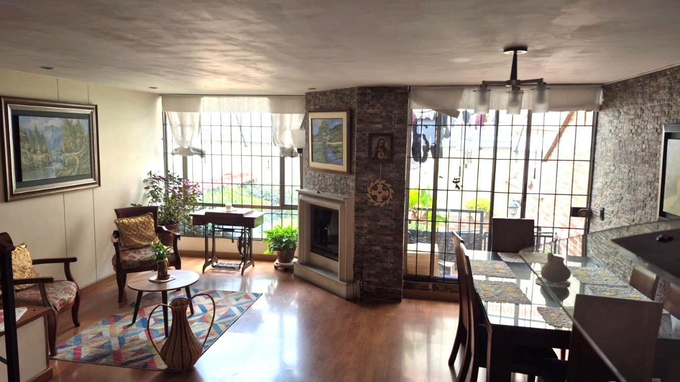 Casa en venta en Las Villas, Bogotá · foto 5 de 18