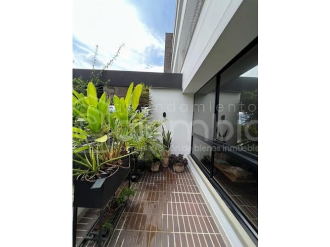 Apartaestudio en venta en Loma Del Escobero, Envigado, 78 m² · foto 6 de 15
