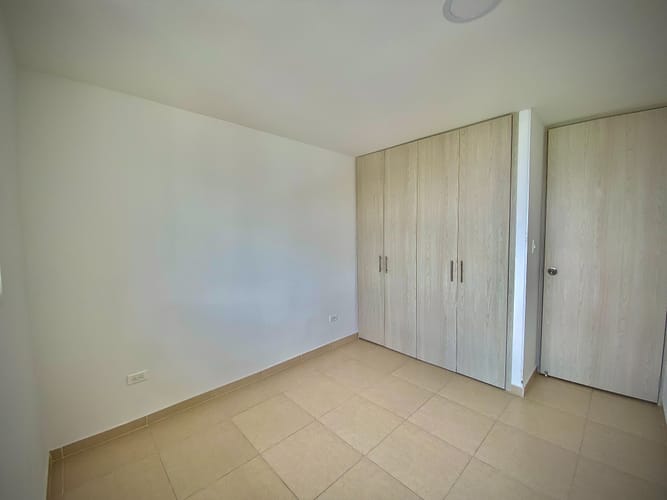 Apartamento de 3 alcobas en venta en Picaleña Y Mirolindo, Ibagué, 74 m² · foto 8 de 18