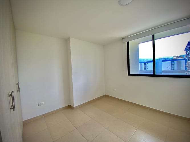 Apartamento de 3 alcobas en venta en Picaleña Y Mirolindo, Ibagué, 74 m² · foto 9 de 18