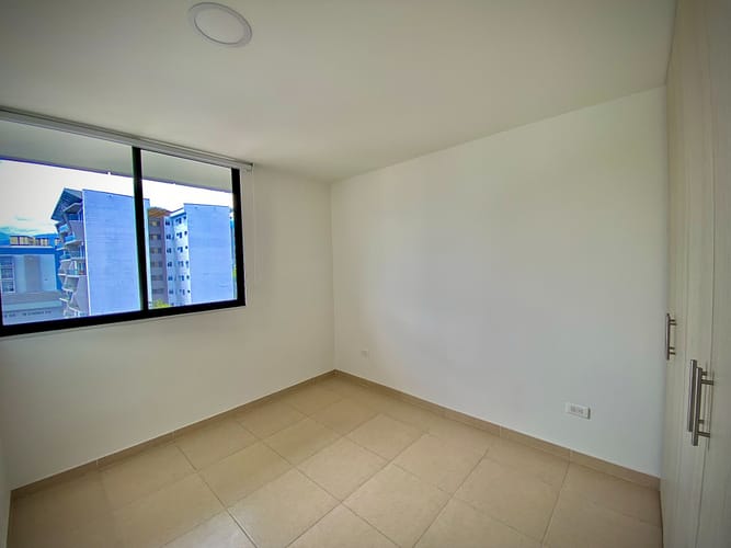 Apartamento de 3 alcobas en venta en Picaleña Y Mirolindo, Ibagué, 74 m² · foto 7 de 18