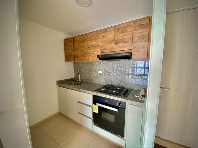 Apartamento de 3 alcobas en venta en Picaleña Y Mirolindo, Ibagué, 74 m² · foto 4 de 18