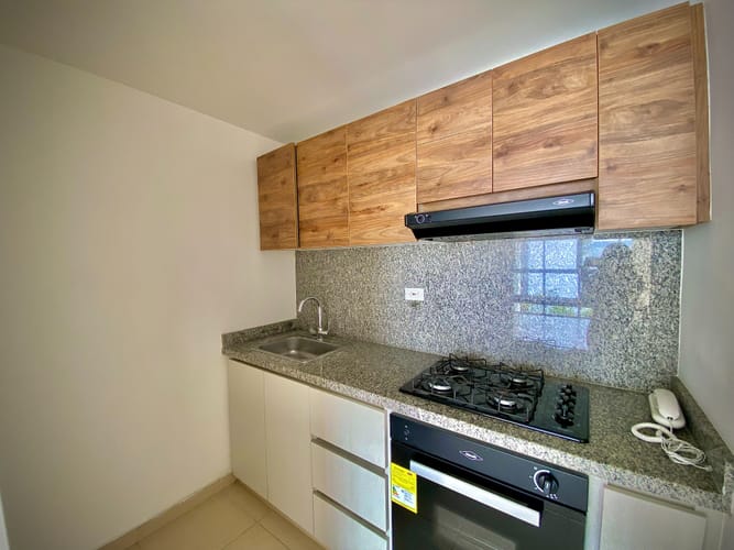 Apartamento de 3 alcobas en venta en Picaleña Y Mirolindo, Ibagué, 74 m² · foto 11 de 18