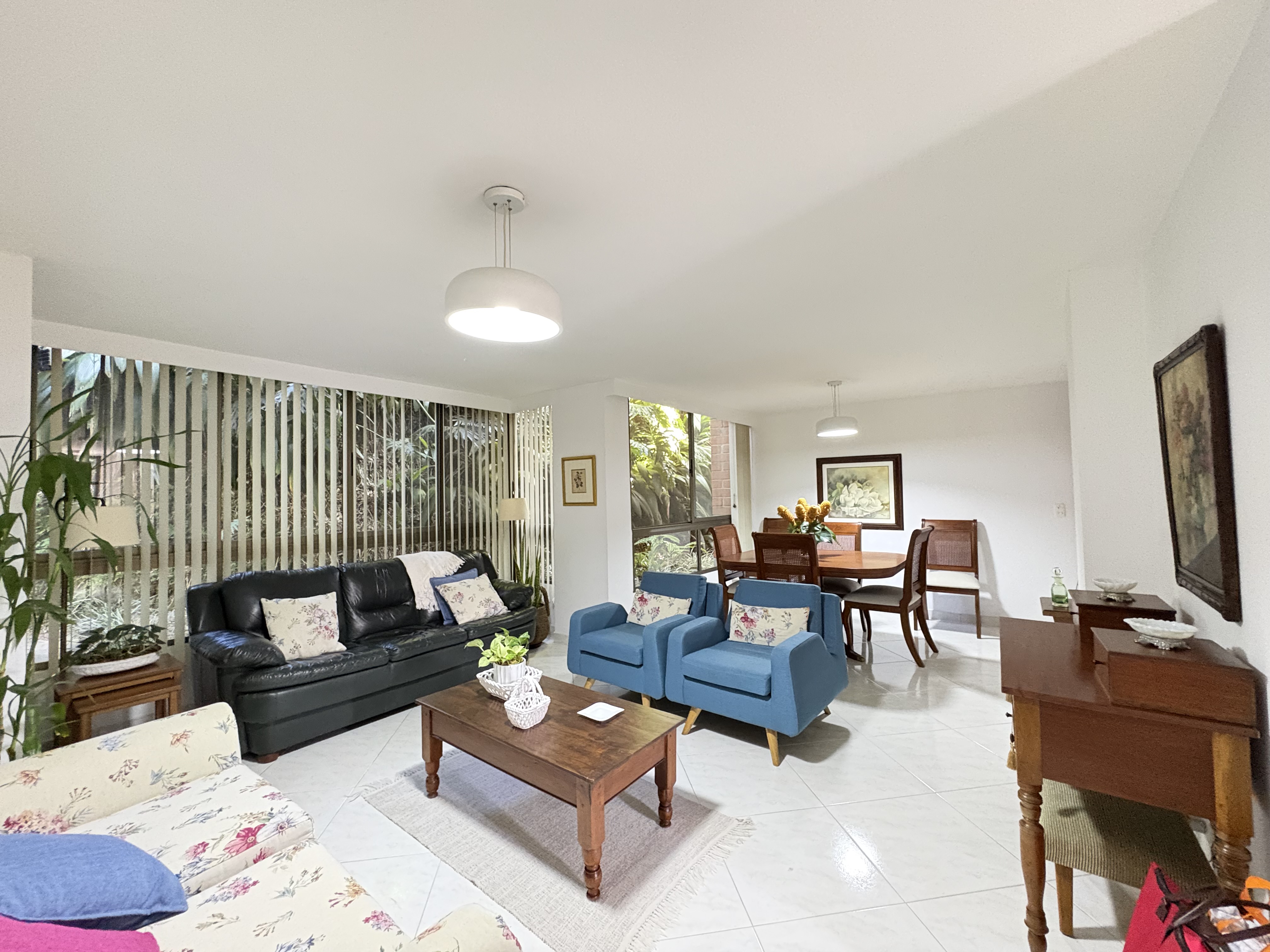 Apartamento en venta en La Candelaria, Medellín · foto 2 de 10