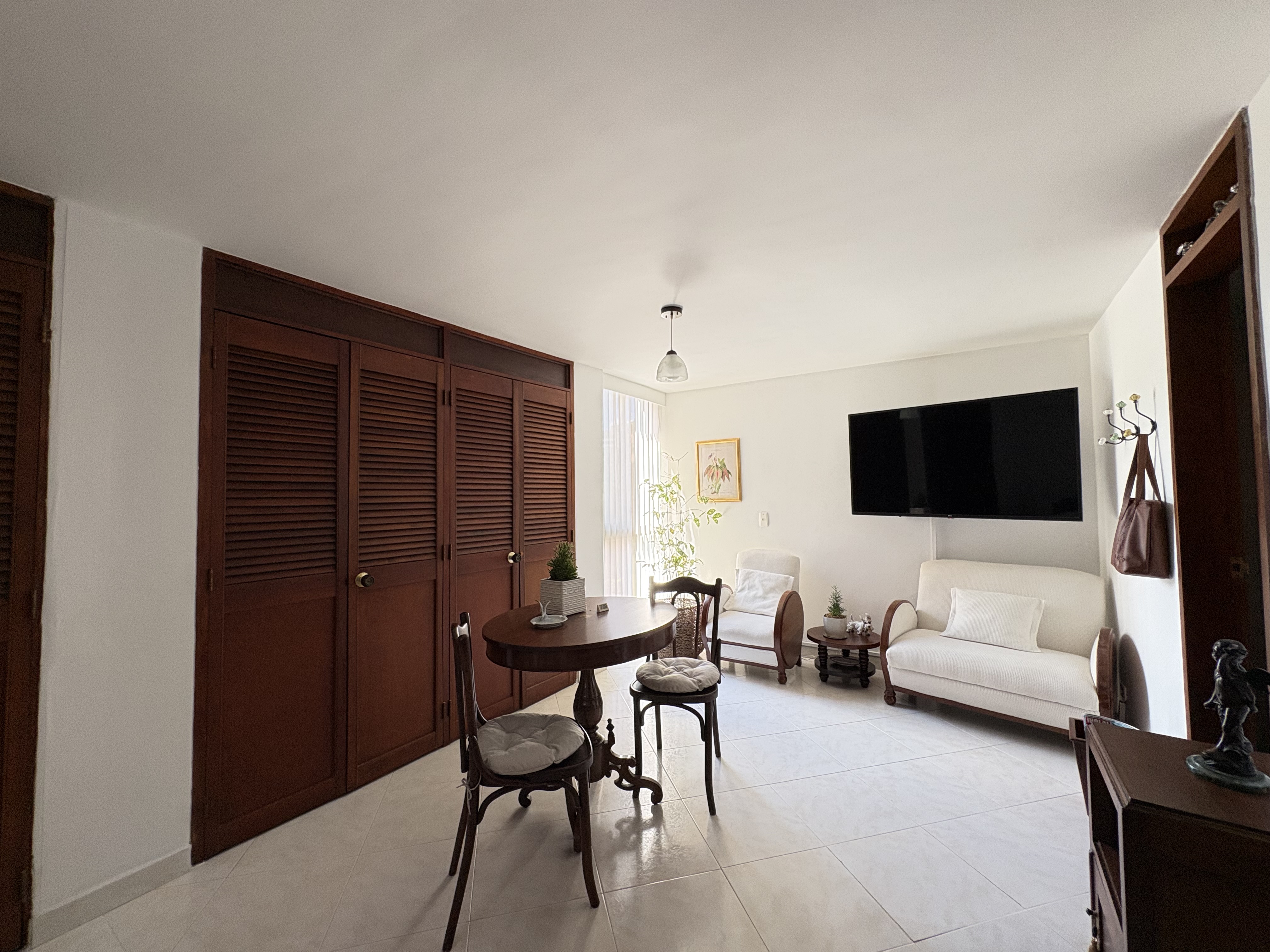 Apartamento en venta en La Candelaria, Medellín · foto 8 de 10
