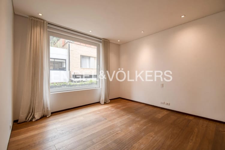 Apartamento en venta en Los Rosales, Bogotá · foto 11 de 18