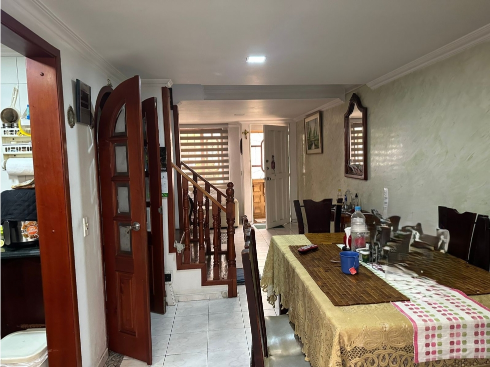 Casa en venta en Villas De Granada, Bogotá · foto 3 de 15