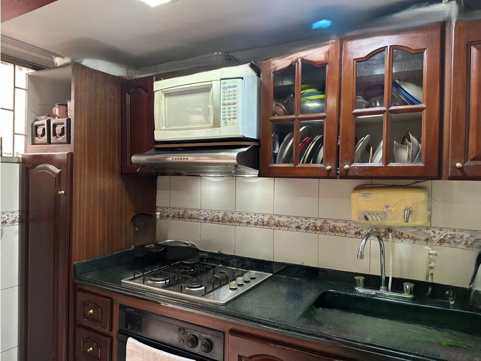Casa en venta en Villas De Granada, Bogotá · foto 4 de 15