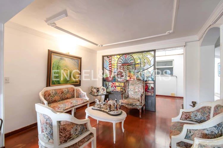 Casa de 5 alcobas en venta en El Batán, Bogotá, 306 m² · foto 4 de 20