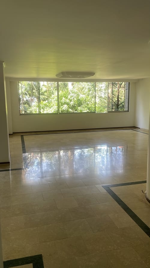 Apartamento de 3 alcobas en venta en Alejandría, Medellín, 237 m² · foto 2 de 8