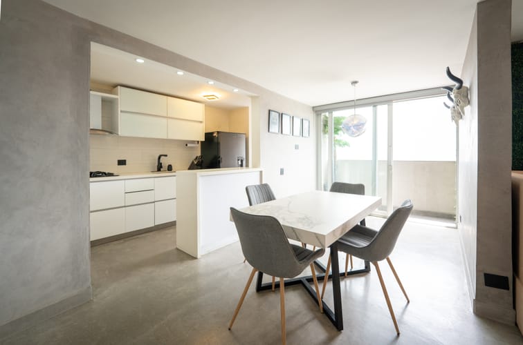 Apartamento de 1 alcoba en venta en Prados De Sabaneta, Sabaneta, 55 m² · foto 2 de 9