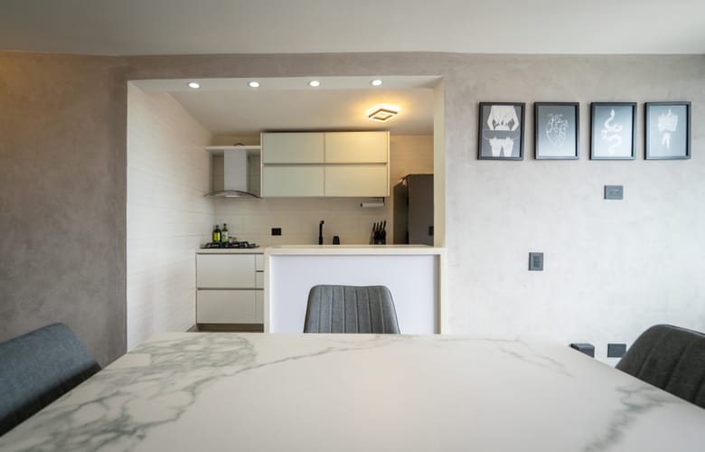 Apartamento de 1 alcoba en venta en Prados De Sabaneta, Sabaneta, 55 m² · foto 3 de 9