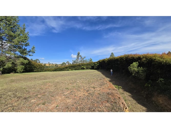 Lote en venta en Loma Del Escobero, Envigado, 1265 m² · foto 6 de 8
