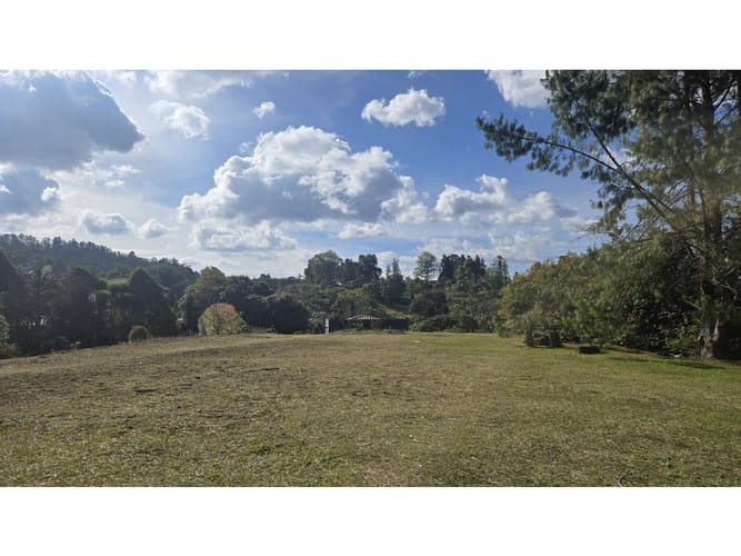 Lote en venta en Loma Del Escobero, Envigado, 1265 m² · foto 7 de 8