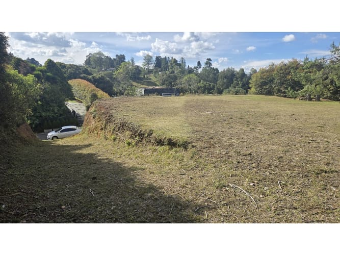 Lote en venta en Loma Del Escobero, Envigado, 1265 m² · foto 8 de 8