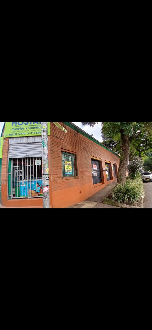 Local en arriendo en Astorga, Medellín, 12 m² · foto 2 de 9
