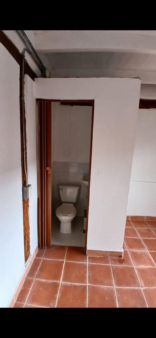 Local en arriendo en Astorga, Medellín, 12 m² · foto 8 de 9