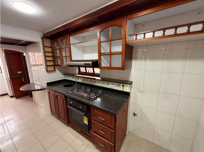 Apartamento de 3 alcobas en venta en Lorena, Medellín, 220 m² · foto 12 de 24