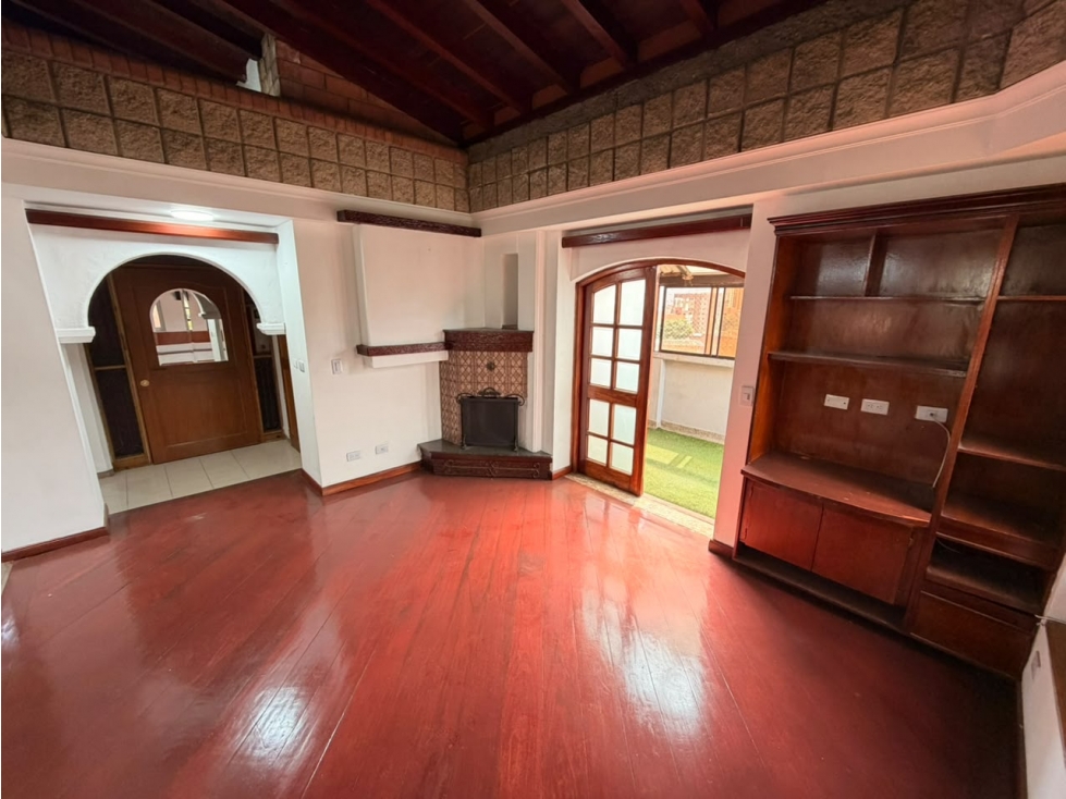 Apartamento en arriendo en Laureles, Medellín · foto 3 de 24