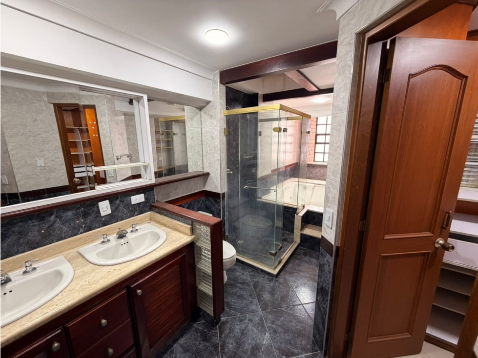 Apartamento en arriendo en Laureles, Medellín · foto 16 de 24