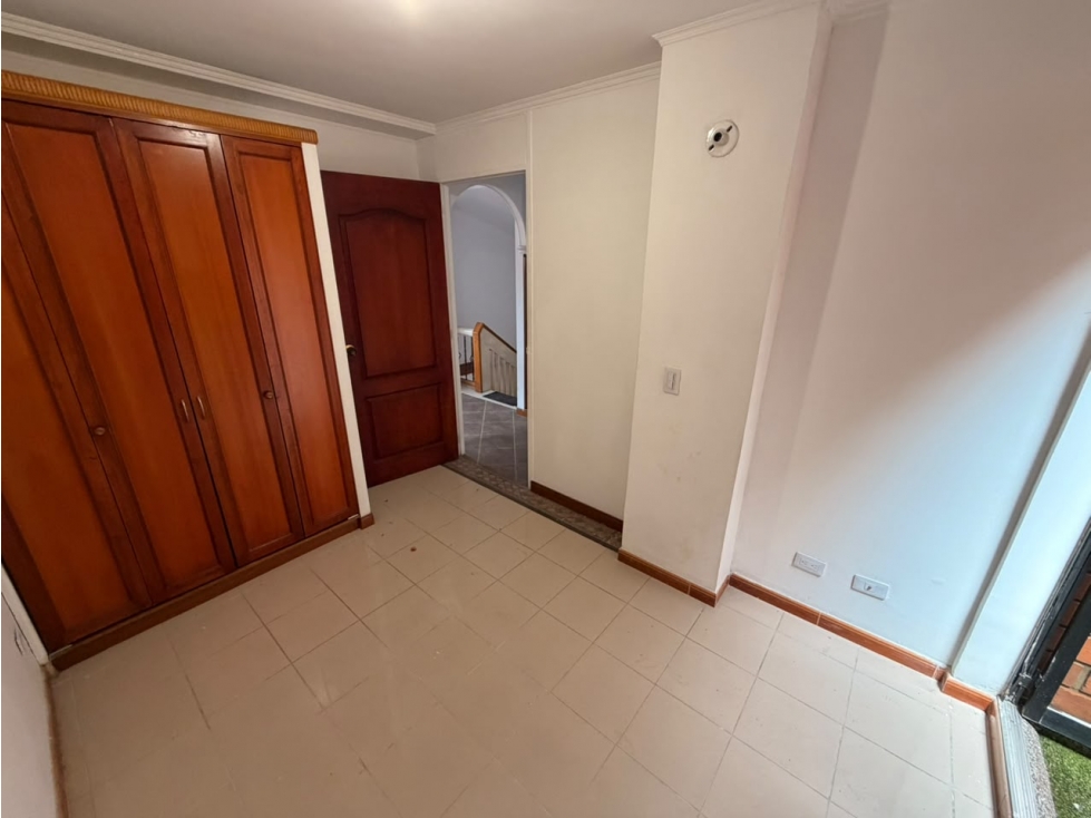 Apartamento en arriendo en Laureles, Medellín · foto 23 de 24