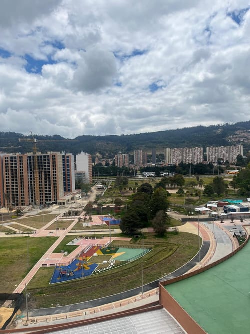 Apartamento de 2 alcobas en venta en Alameda, Bogotá, 70 m² · foto 2 de 13